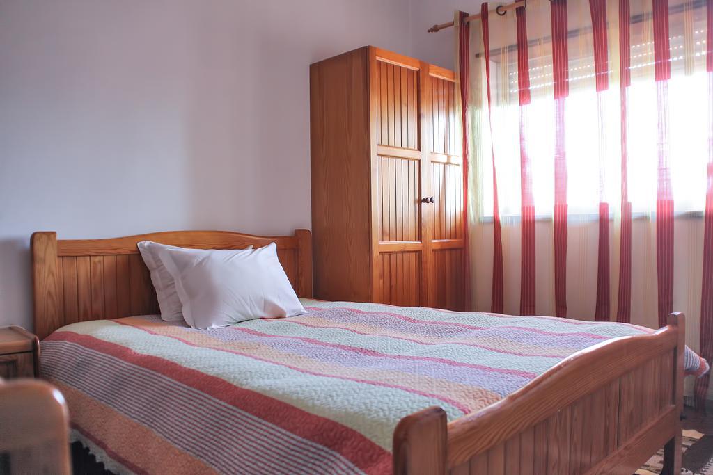 Hotel Solar Da Charneca Leiria Room photo