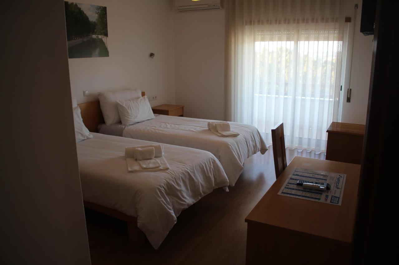 Hotel Solar Da Charneca Leiria Exterior photo